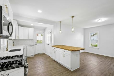 87 Edison Avenue Nutley NJ 07110