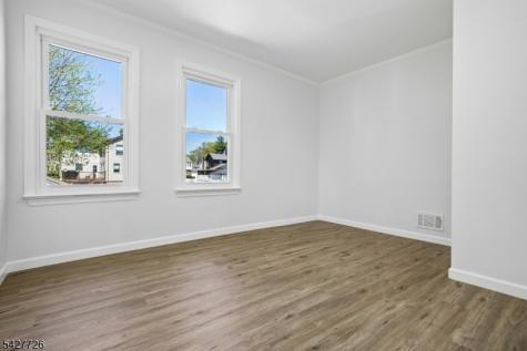 87 Edison Avenue Nutley NJ 07110