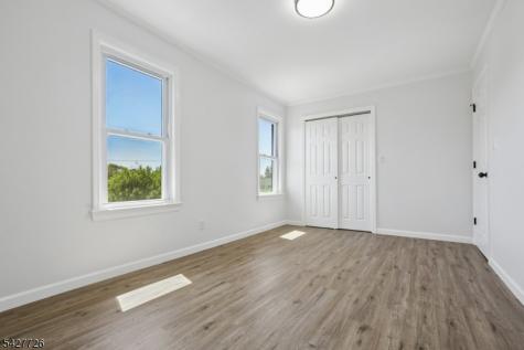 87 Edison Avenue Nutley NJ 07110