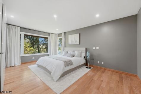 38 Farview Road Millburn NJ 07041