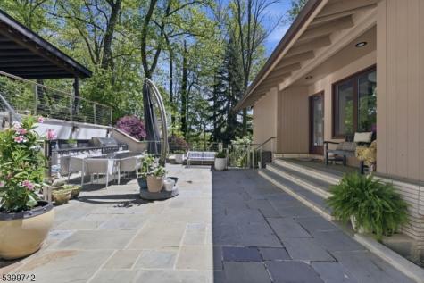 38 Farview Road Millburn NJ 07041