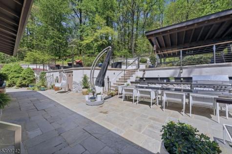 38 Farview Road Millburn NJ 07041