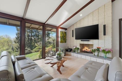 38 Farview Road Millburn NJ 07041