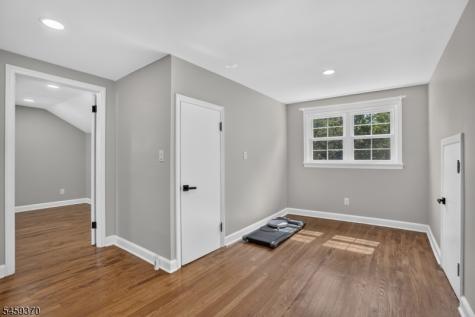 251 Hillside Avenue Springfield NJ 07081