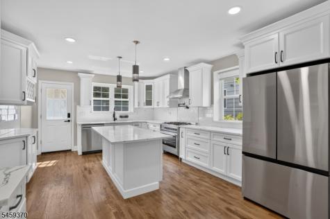251 Hillside Avenue Springfield NJ 07081