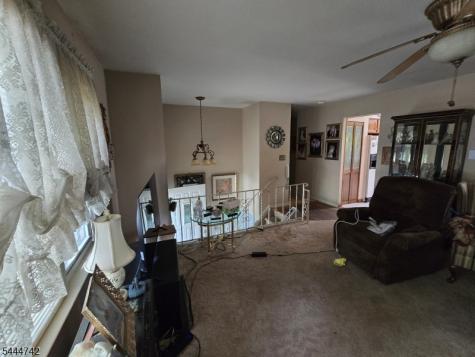 9 Marshall Trail Hopatcong NJ 07843