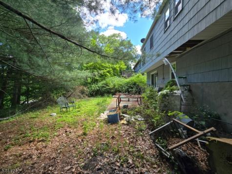 9 Marshall Trail Hopatcong NJ 07843