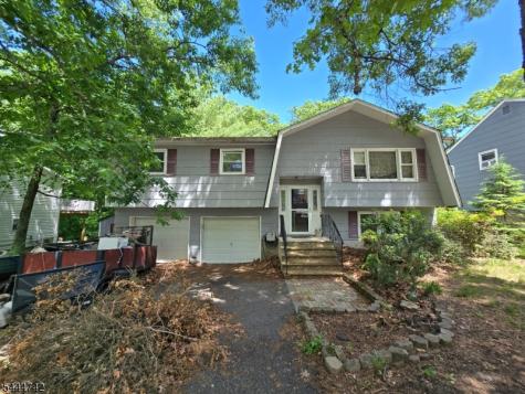 9 Marshall Trail Hopatcong NJ 07843