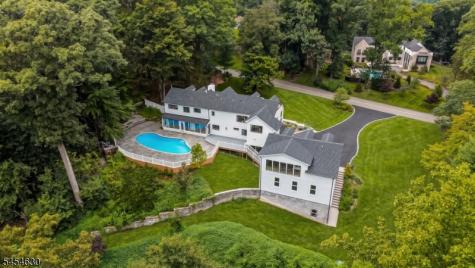 180 Roundtop Road Bernardsville NJ 07924