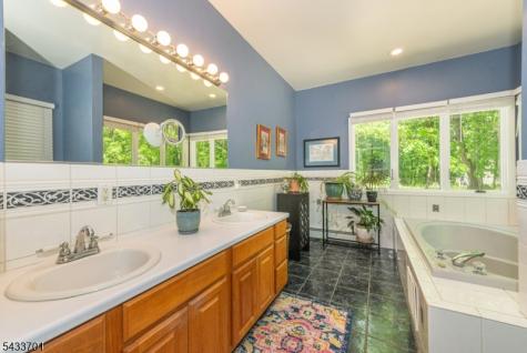 37 Green Road Sparta NJ 07871