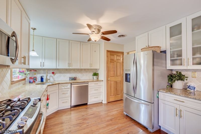 8 Adelphi Court Edison NJ 08837