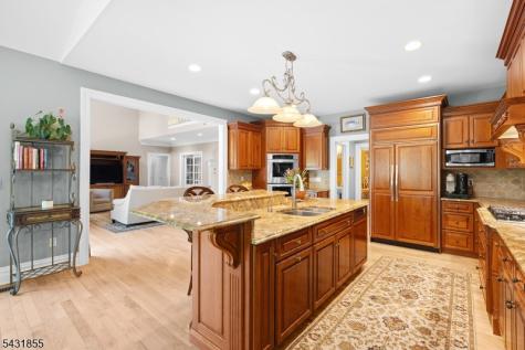 56 Pheasant Run Kinnelon NJ 07405
