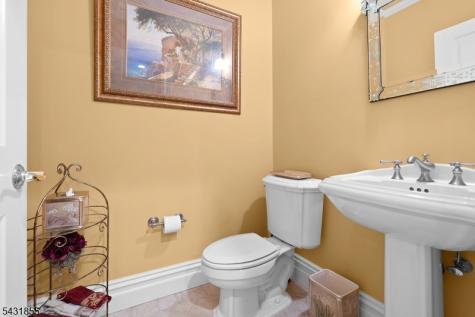 56 Pheasant Run Kinnelon NJ 07405
