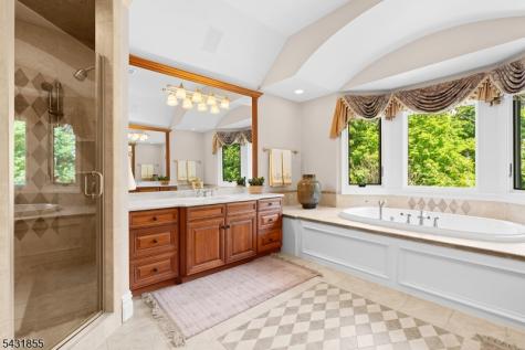 56 Pheasant Run Kinnelon NJ 07405