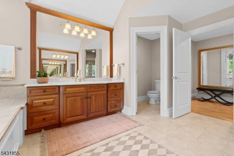 56 Pheasant Run Kinnelon NJ 07405