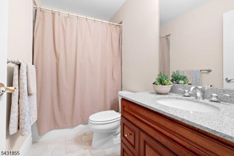 56 Pheasant Run Kinnelon NJ 07405