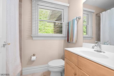 56 Pheasant Run Kinnelon NJ 07405