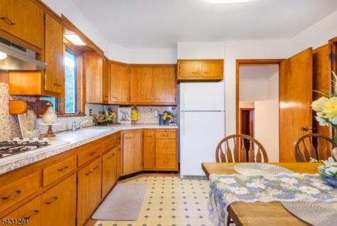 25 Robbins Avenue Berkeley Heights NJ 07922