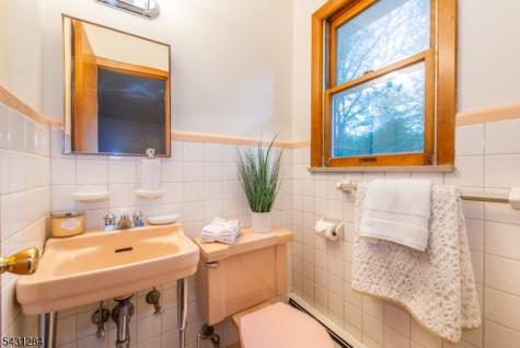 25 Robbins Avenue Berkeley Heights NJ 07922