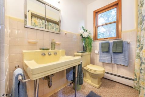 25 Robbins Avenue Berkeley Heights NJ 07922