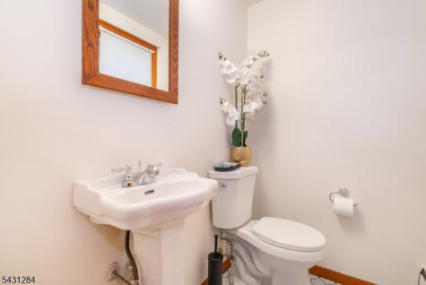 25 Robbins Avenue Berkeley Heights NJ 07922