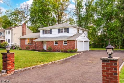 25 Robbins Avenue Berkeley Heights NJ 07922