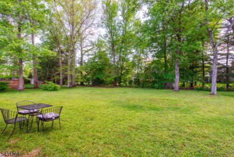 25 Robbins Avenue Berkeley Heights NJ 07922
