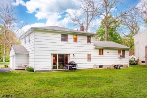 25 Robbins Avenue Berkeley Heights NJ 07922