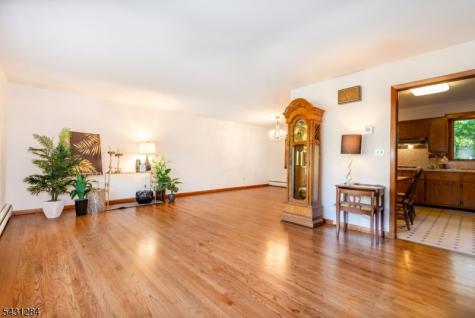25 Robbins Avenue Berkeley Heights NJ 07922