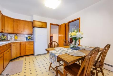 25 Robbins Avenue Berkeley Heights NJ 07922