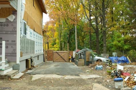 39 Wolcott Terrace Newark NJ 07112