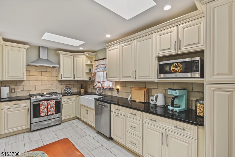 932 Pennsylvania Avenue Union NJ 07083