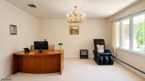 8 De Hart Road Parsippany-troy Hills NJ 07054