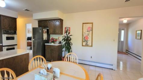 8 De Hart Road Parsippany-troy Hills NJ 07054