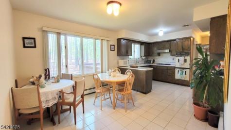 8 De Hart Road Parsippany-troy Hills NJ 07054