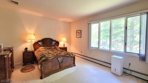 8 De Hart Road Parsippany-troy Hills NJ 07054