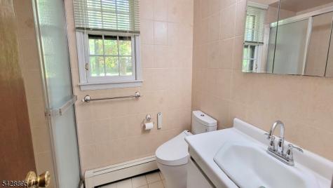 8 De Hart Road Parsippany-troy Hills NJ 07054