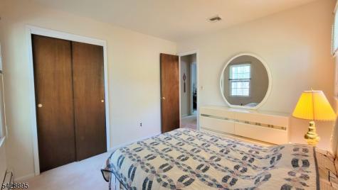 8 De Hart Road Parsippany-troy Hills NJ 07054