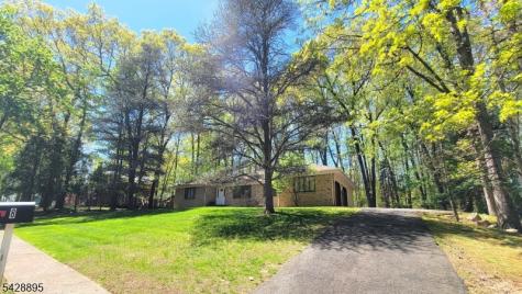 8 De Hart Road Parsippany-troy Hills NJ 07054