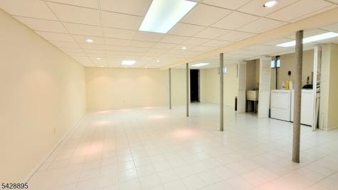 8 De Hart Road Parsippany-troy Hills NJ 07054