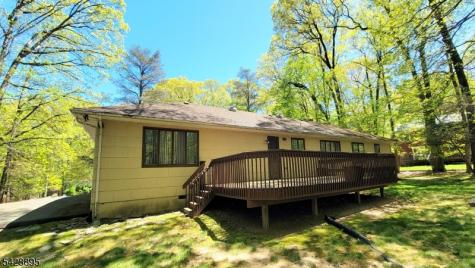 8 De Hart Road Parsippany-troy Hills NJ 07054