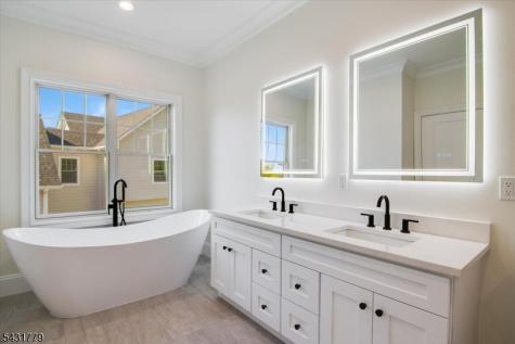 74 Hillside Avenue Livingston NJ 07039