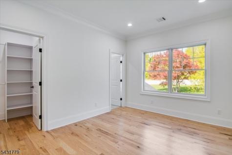 74 Hillside Avenue Livingston NJ 07039