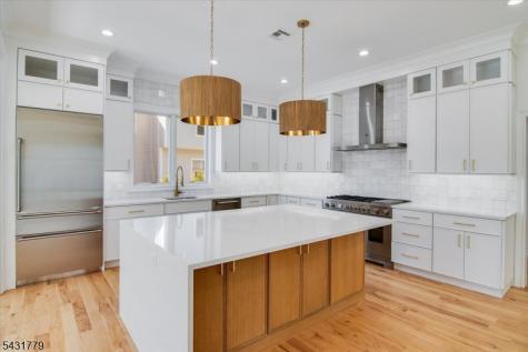 74 Hillside Avenue Livingston NJ 07039