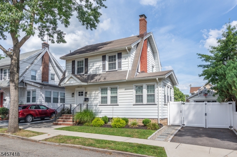 33 Waverly Terrace Bloomfield NJ 07003
