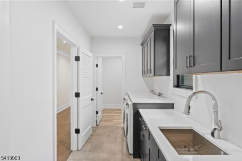330 Hartshorn Drive Millburn NJ 07078