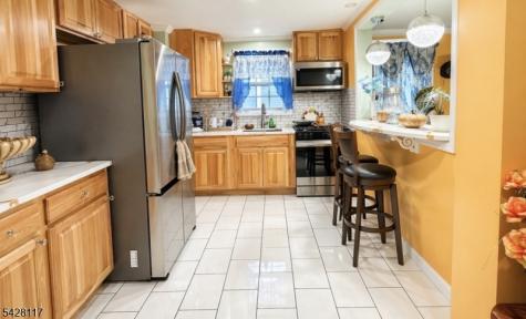 627 W 3rd Plainfield NJ 07060