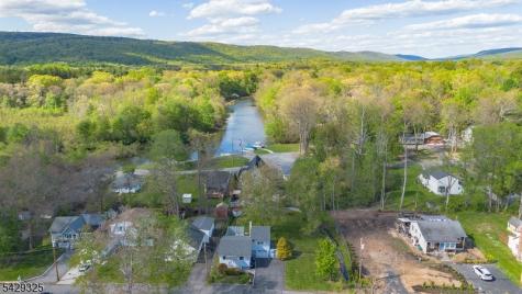 20 Madelyn Avenue West Milford NJ 07480