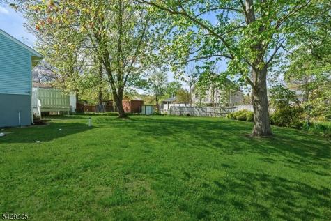 20 Madelyn Avenue West Milford NJ 07480
