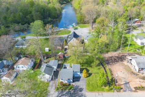20 Madelyn Avenue West Milford NJ 07480
